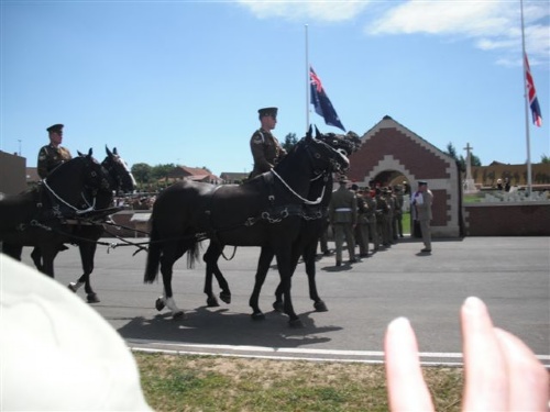 fromelles 19 7 2010 begrafenis van 250 australische soldaten 225